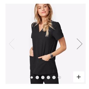 Black figs scrub top